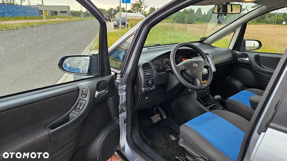 Opel Zafira 1.8 16V Comfort - 8
