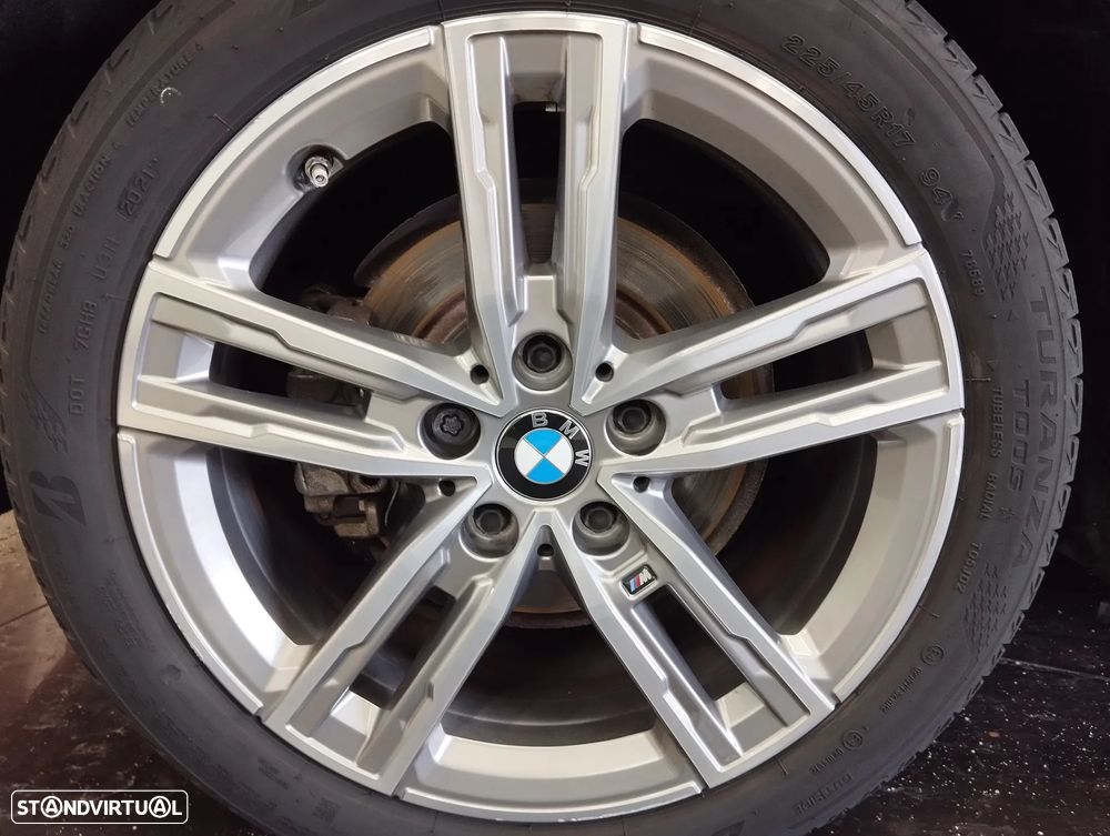 BMW 116 d Pack Desportivo M - 10