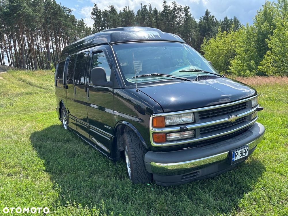 Chevrolet Chevy Van - 1