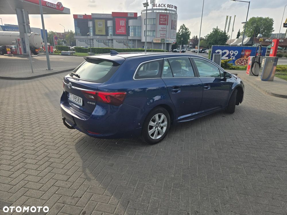 Toyota Avensis 1.6 D-4D Premium - 4