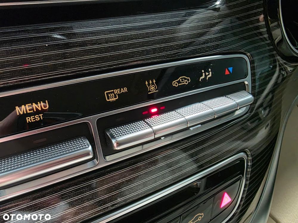 Mercedes-Benz Klasa V 300 d 4-Matic 9G-Tronic (d³ugi) - 34