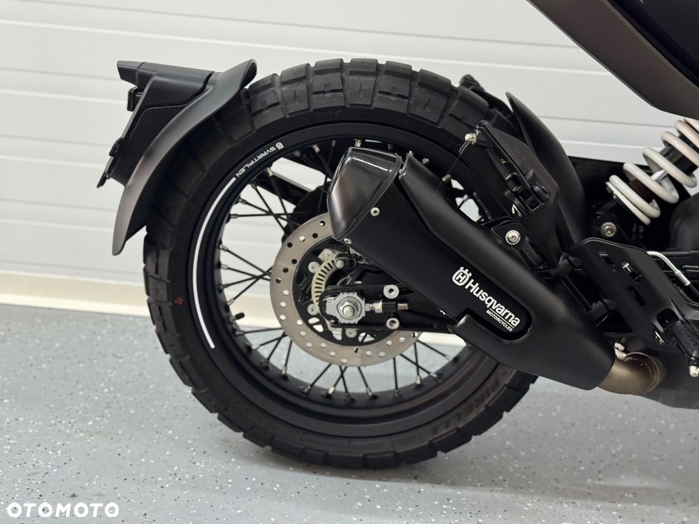 Husqvarna Svartpilen - 6