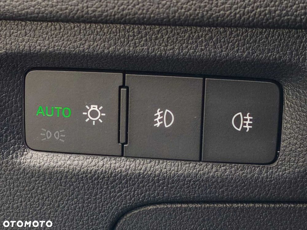 Skoda Octavia 2.0 TSI 4x4 Style DSG - 23