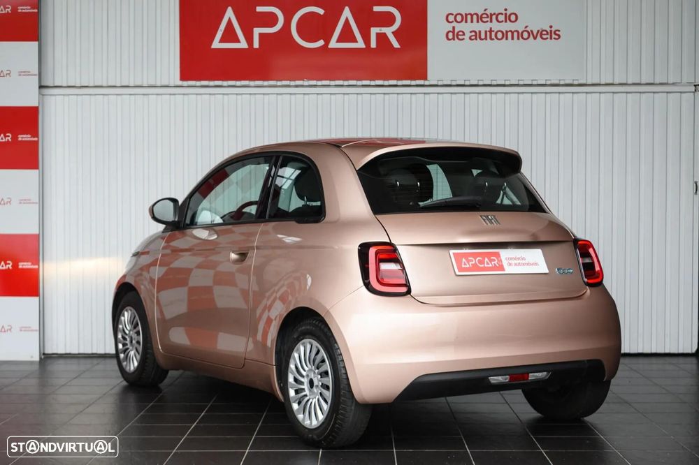 Fiat 500e Action - 6