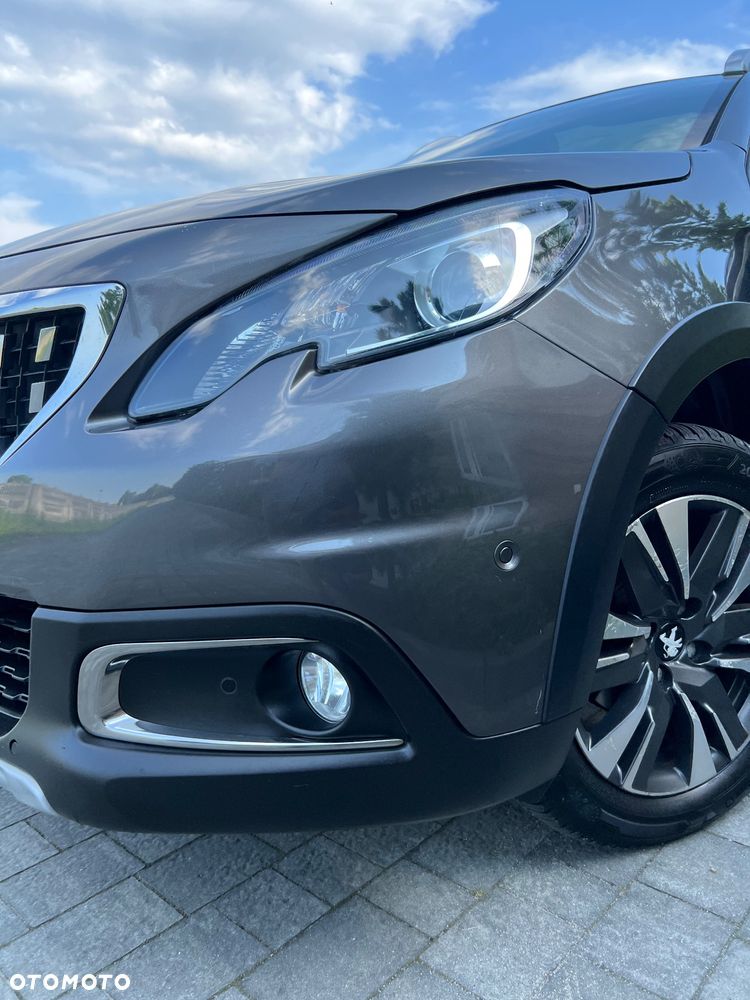 Peugeot 2008 BlueHDi 100 STOP & START Allure - 17
