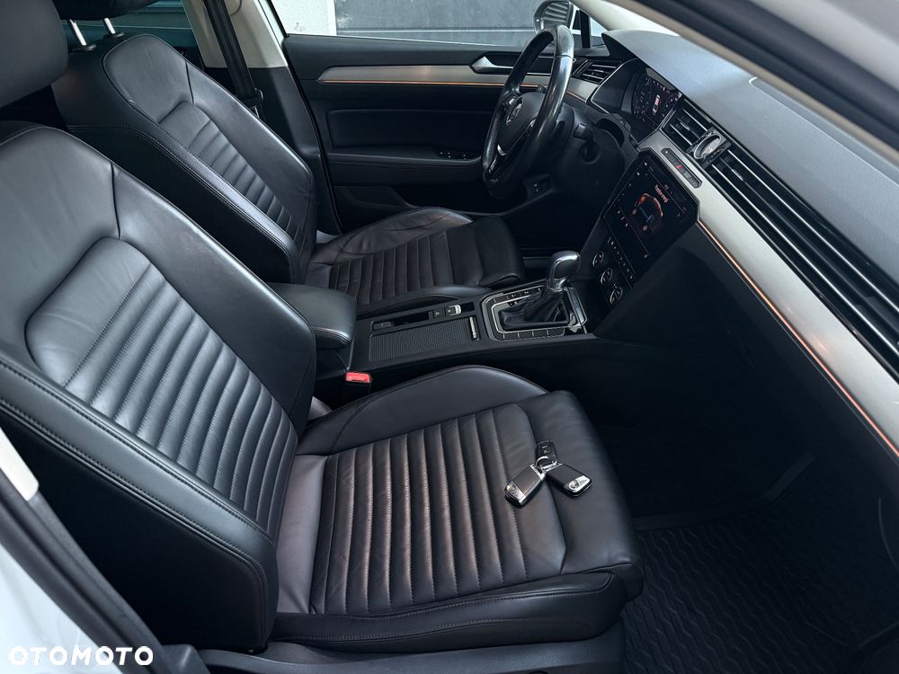 Volkswagen Passat Variant 1.4 TSI Plug-In-Hybrid DSG GTE - 16