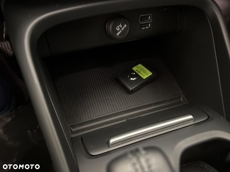 Volvo XC 40 T3 Momentum - 17