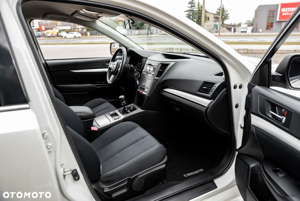 Subaru Legacy 2.0D Sport - 22