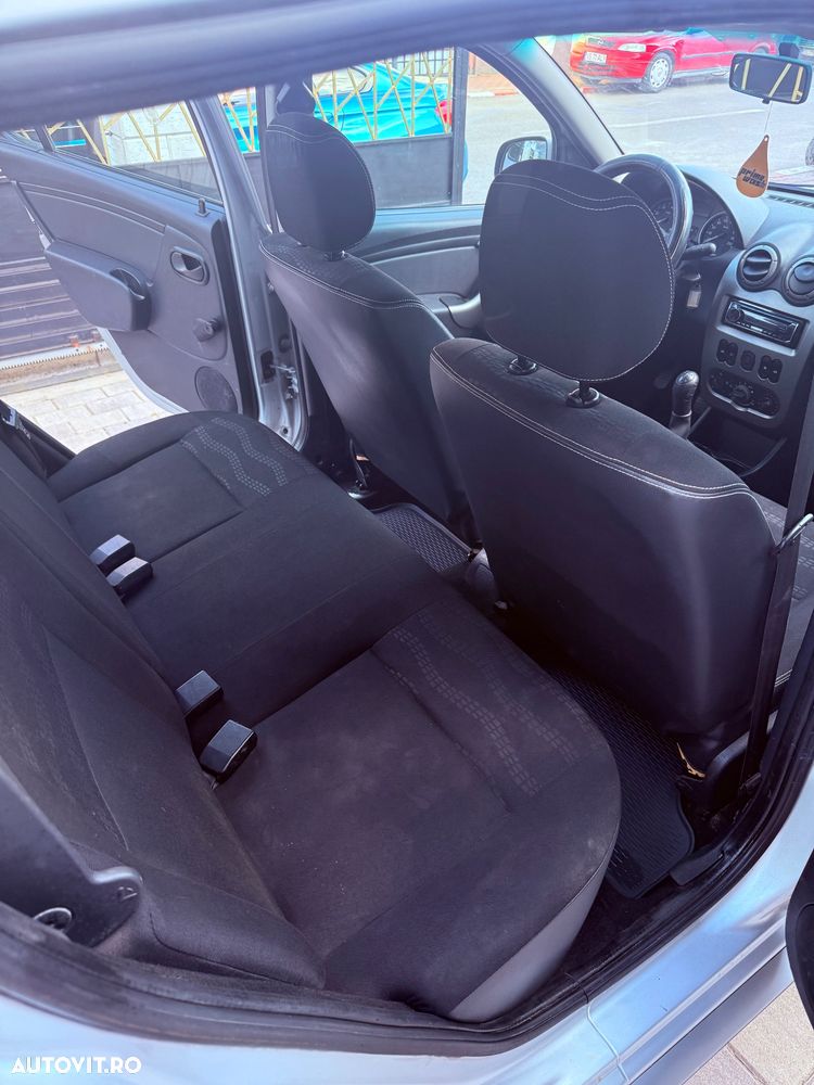 Dacia Sandero 1.5 DCI Ambiance - 13