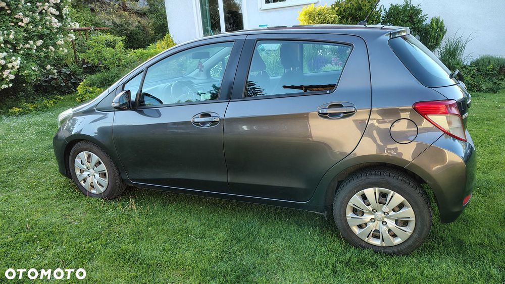 Toyota Yaris - 4