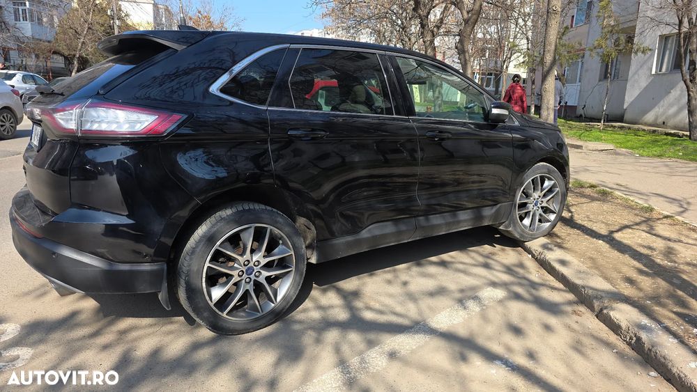 Ford Edge 2.0 TDCi Powershift Titanium - 8