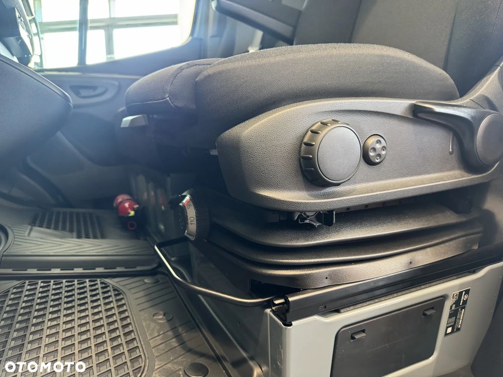 Mercedes-Benz Sprinter 315 Furgon Standard - 13
