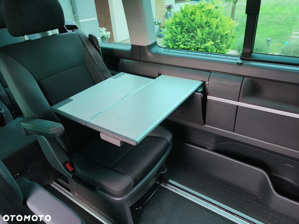 Volkswagen Multivan - 29