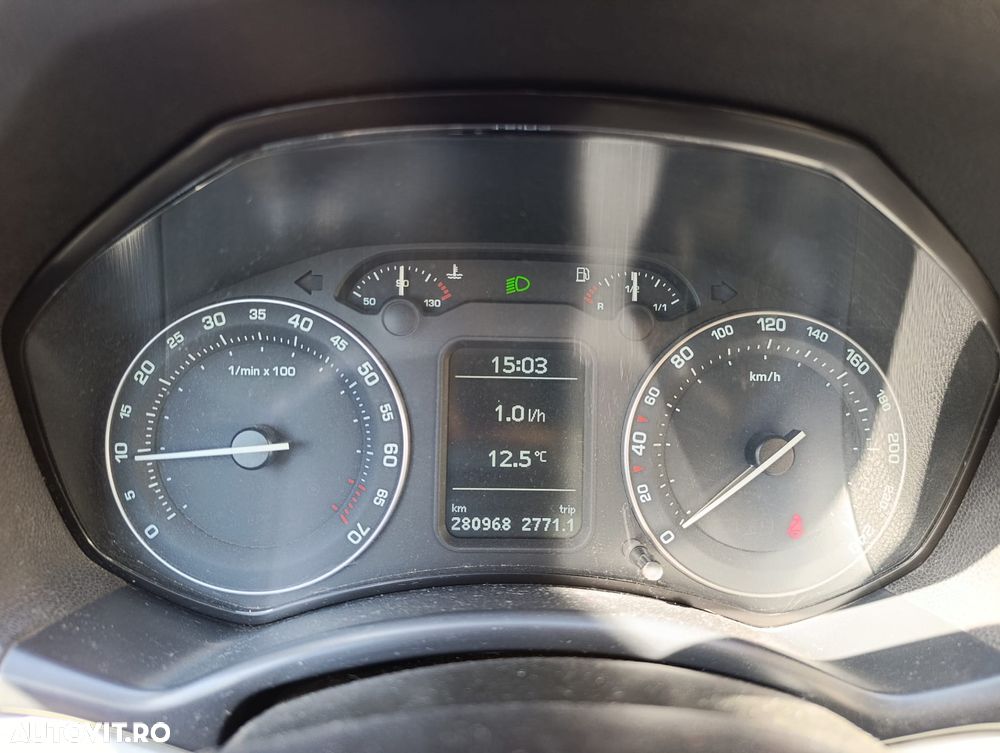 Skoda Octavia 1.6 Trend - 15