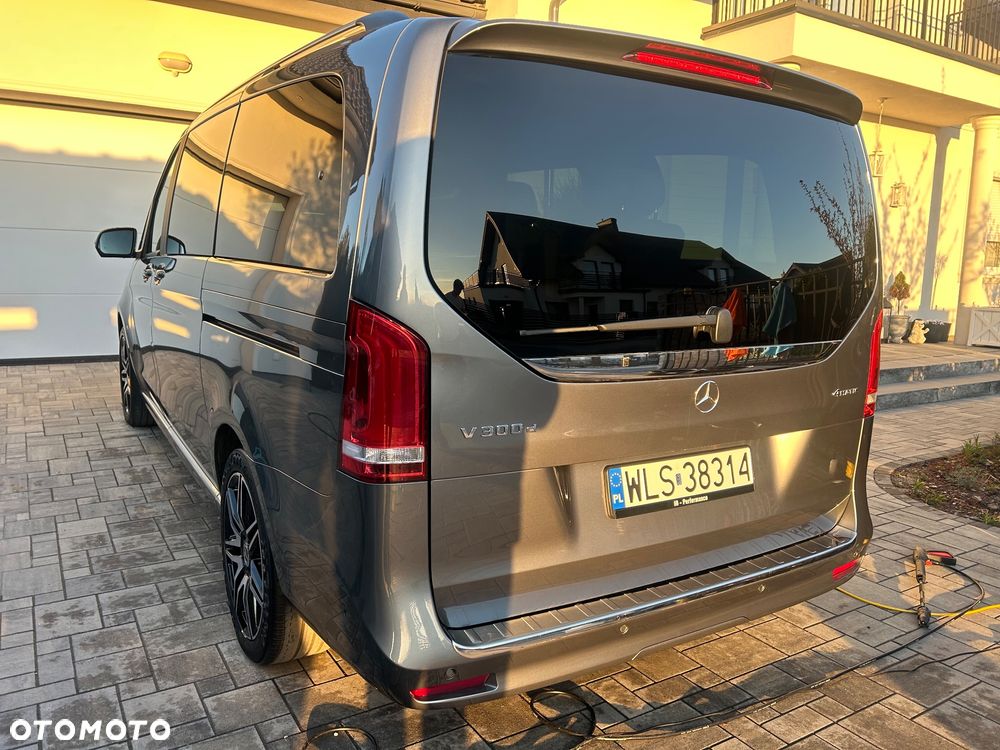 Mercedes-Benz Klasa V 300 d lang 4Matic 9G-TRONIC Exclusive Edition - 4
