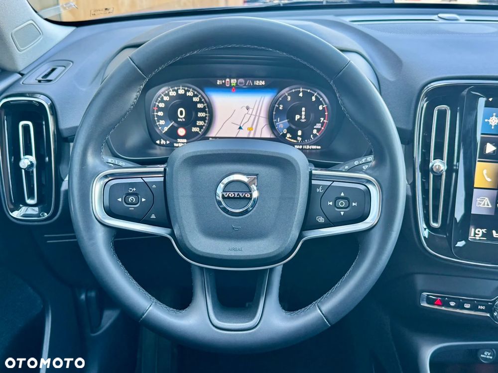 Volvo XC 40 B4 B AWD Inscription - 18