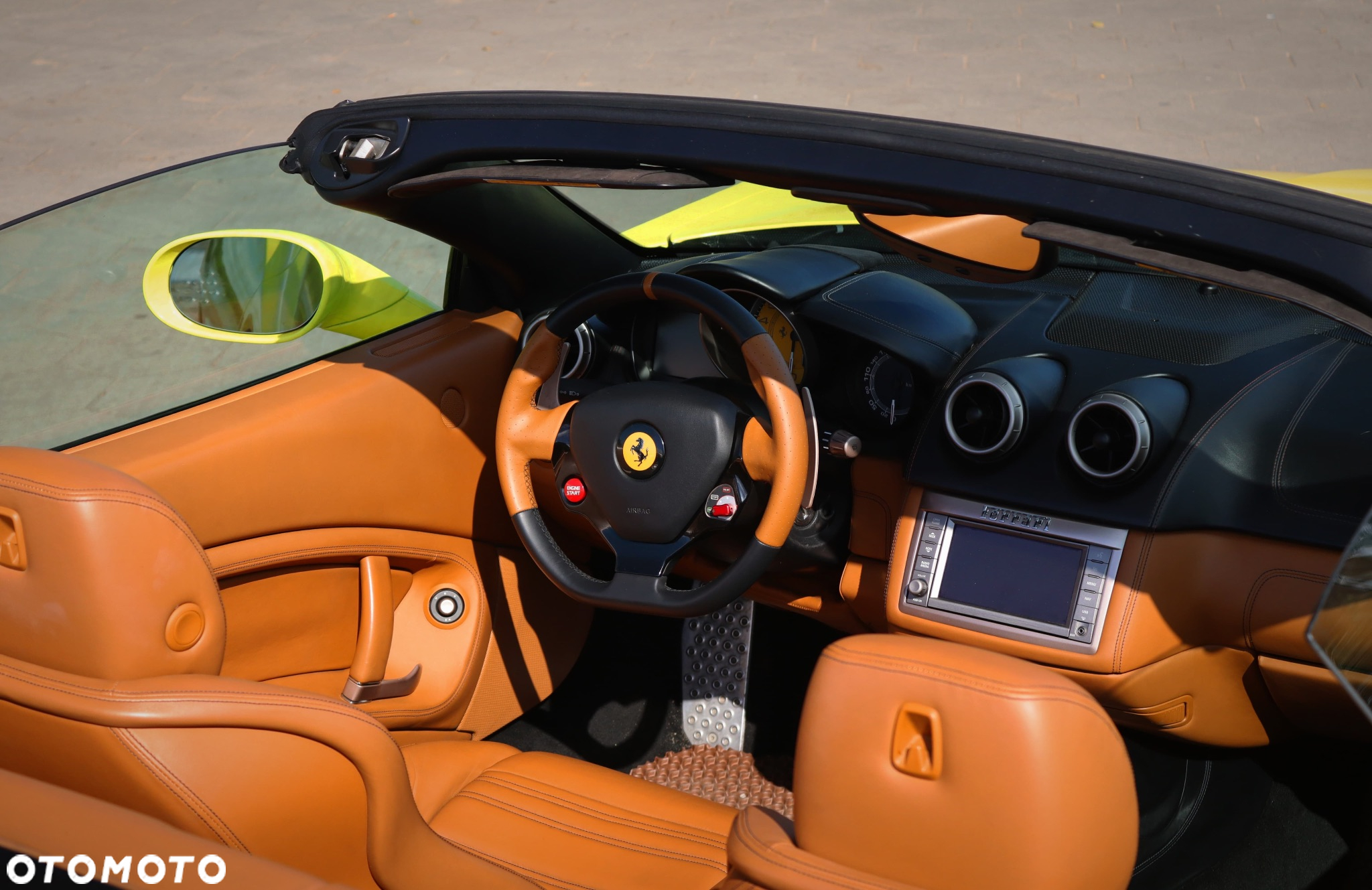 Ferrari California F1 DCT - 12