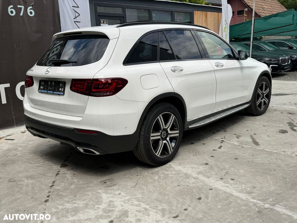 Mercedes-Benz GLC - 26