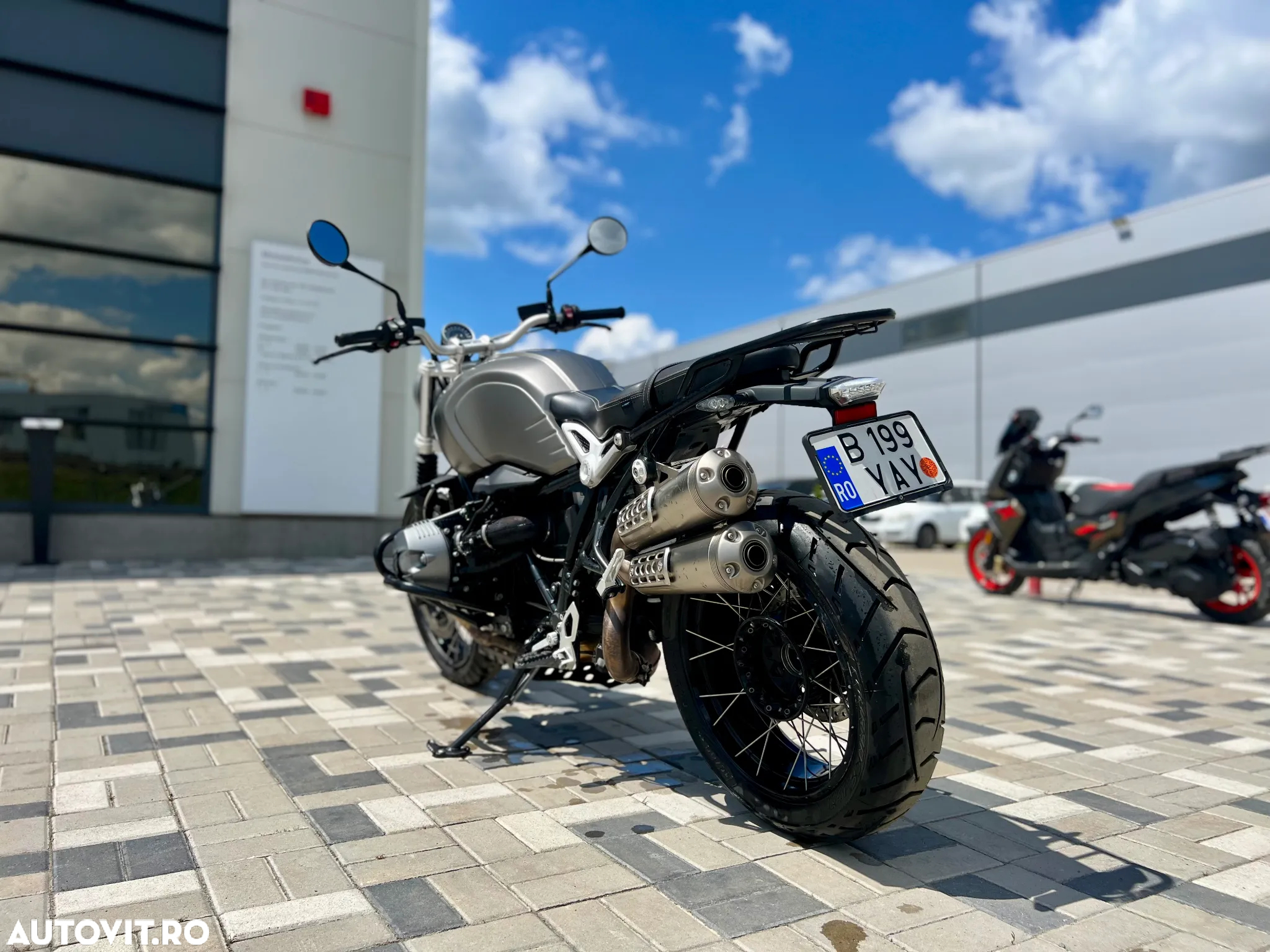 BMW R nine T Scrambler - 4