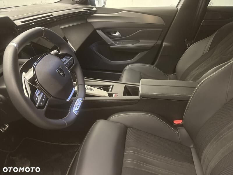 Peugeot 408 1.2 PureTech mHEV GT S&S e-DCS6 - 11