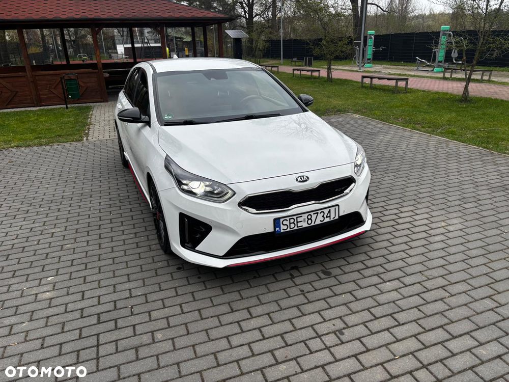 Kia Ceed 1.6 T-GDI GT XL - 1