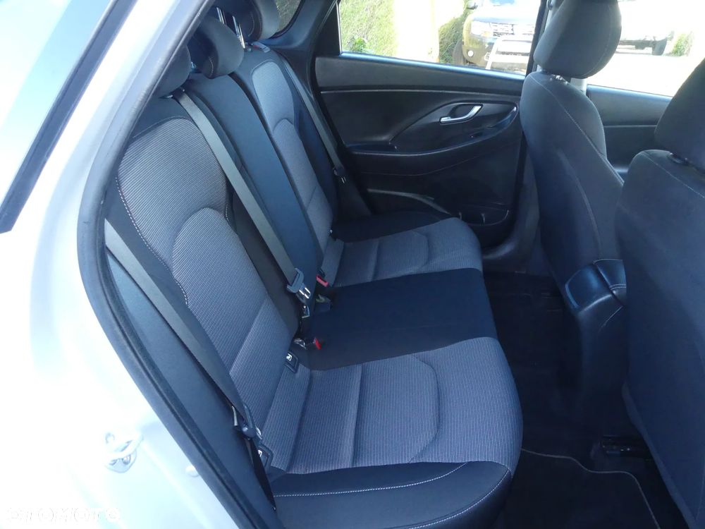 Hyundai i30 1.4 Comfort - 31