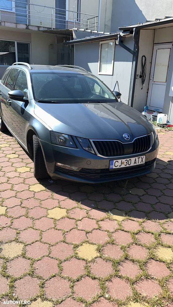 Skoda Octavia 1.6 TDI DSG Style - 21