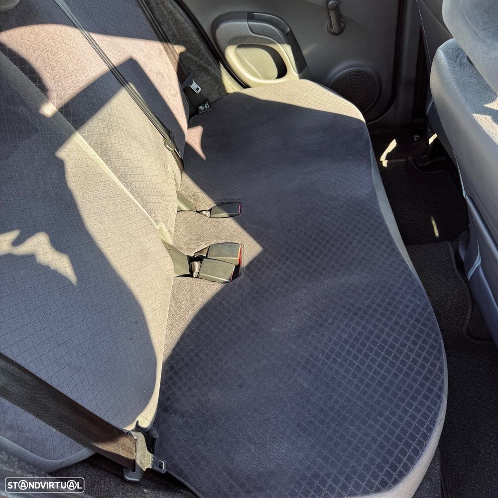 Nissan Micra 1.5 dCi Tekna AC Safe+Eleg. - 10