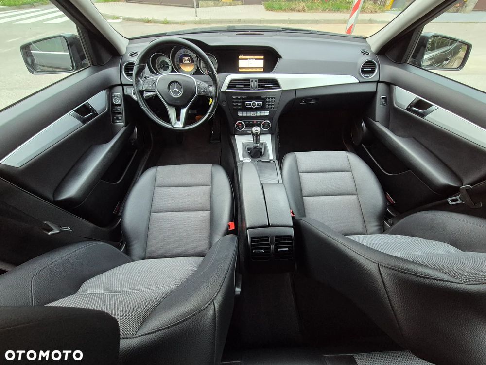 Mercedes-Benz Klasa C 180 BlueEFFICIENCY Avantgarde - 7