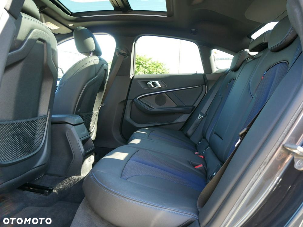 BMW Seria 2 218i M Sport - 13