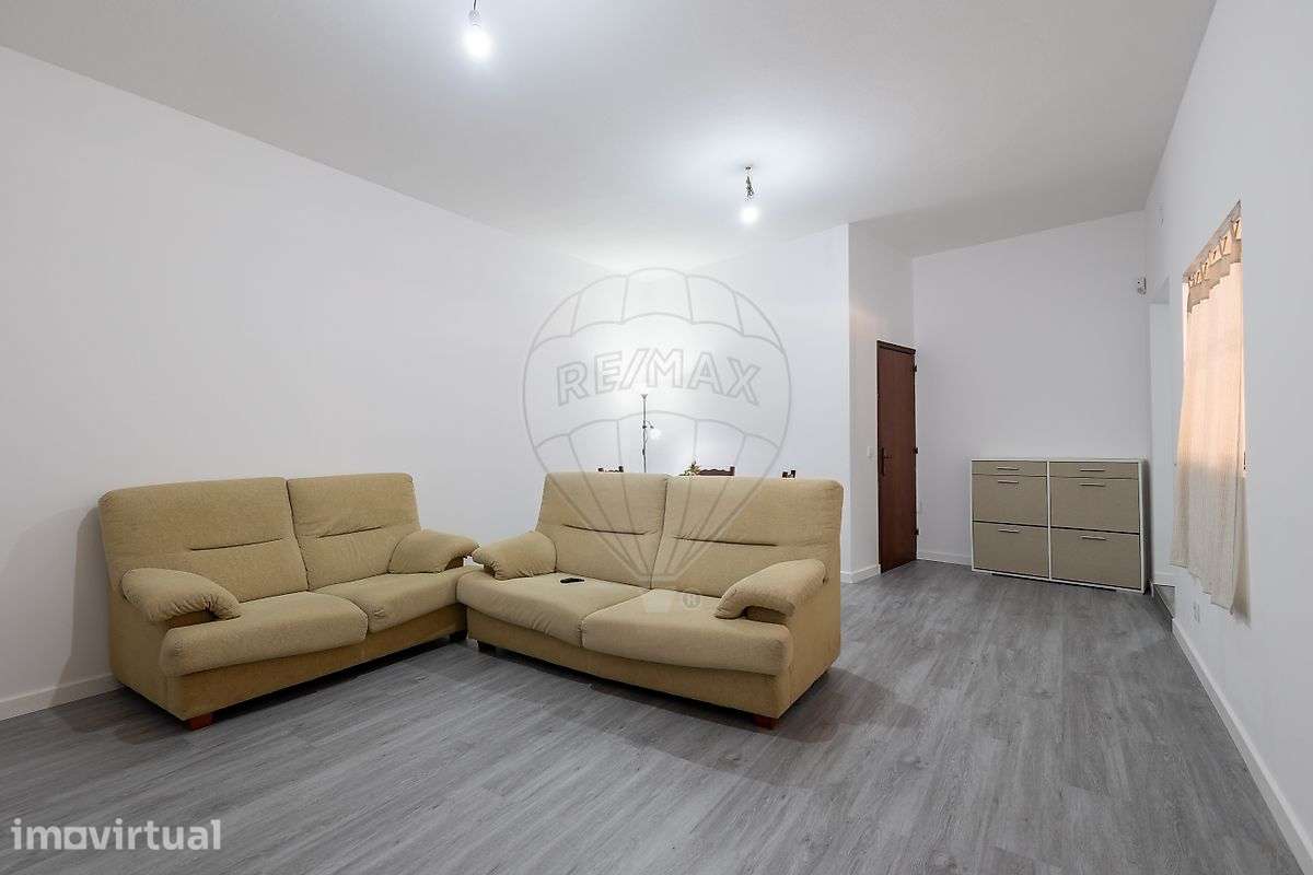 Moradia T3 para venda - Grande imagem: 2/19
