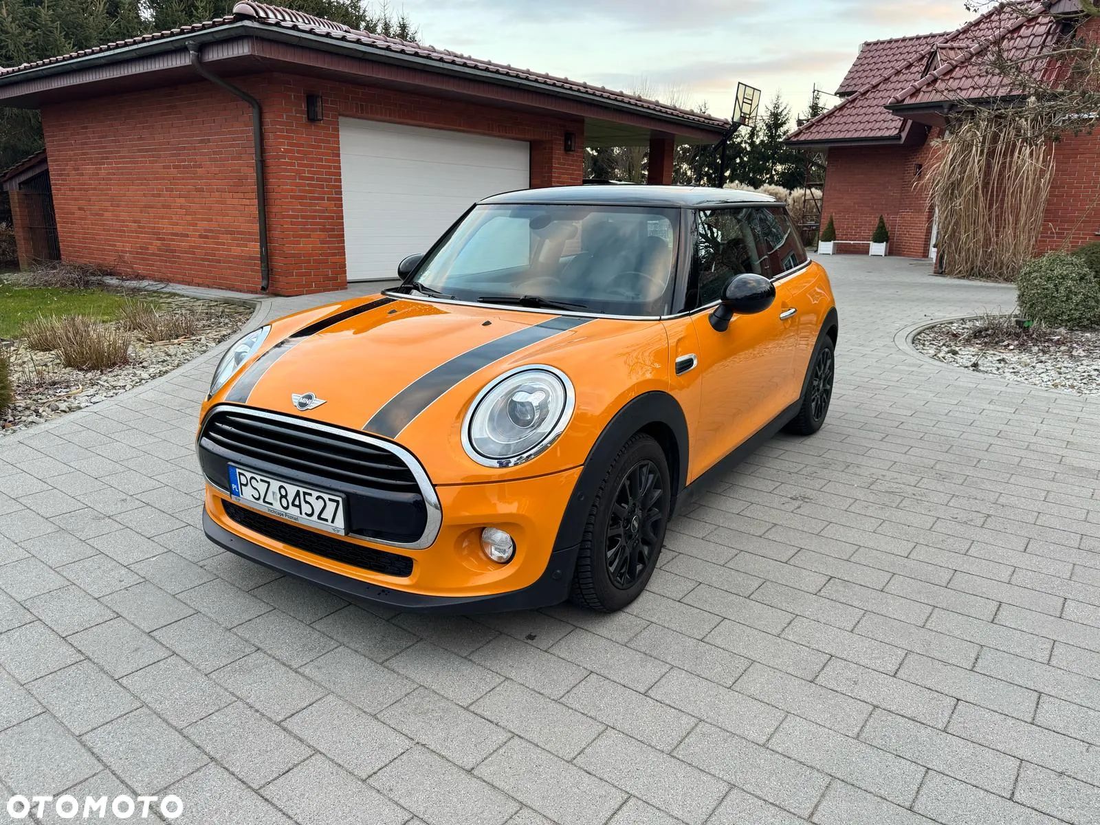 MINI Cooper Standard - 1