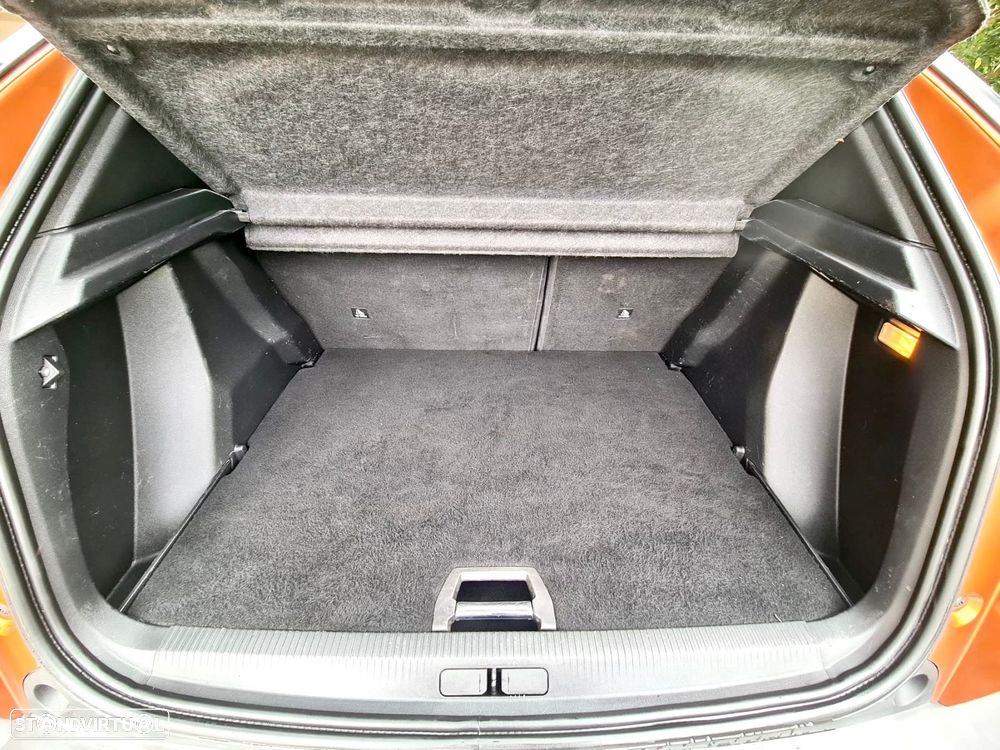 Peugeot 2008 PureTech 130 Allure Pack - 33