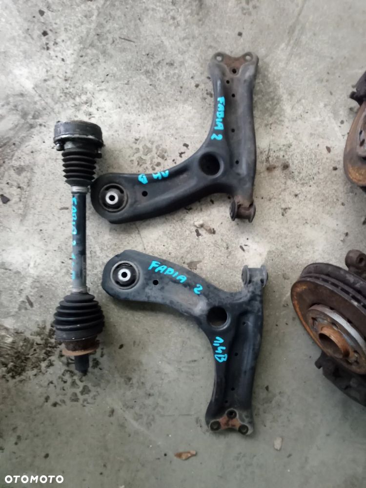 Zwrotnica Macpherson wahacz półoś skoda fabia II 2 1,4B. - 2