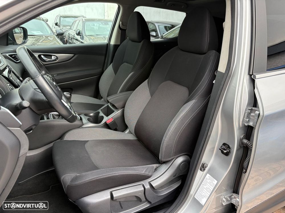 Nissan Qashqai 1.2 DIG-T N-Connecta RS+PS 18 - 8