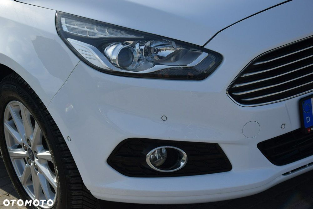 Ford S-Max 2.0 TDCi Titanium - 8