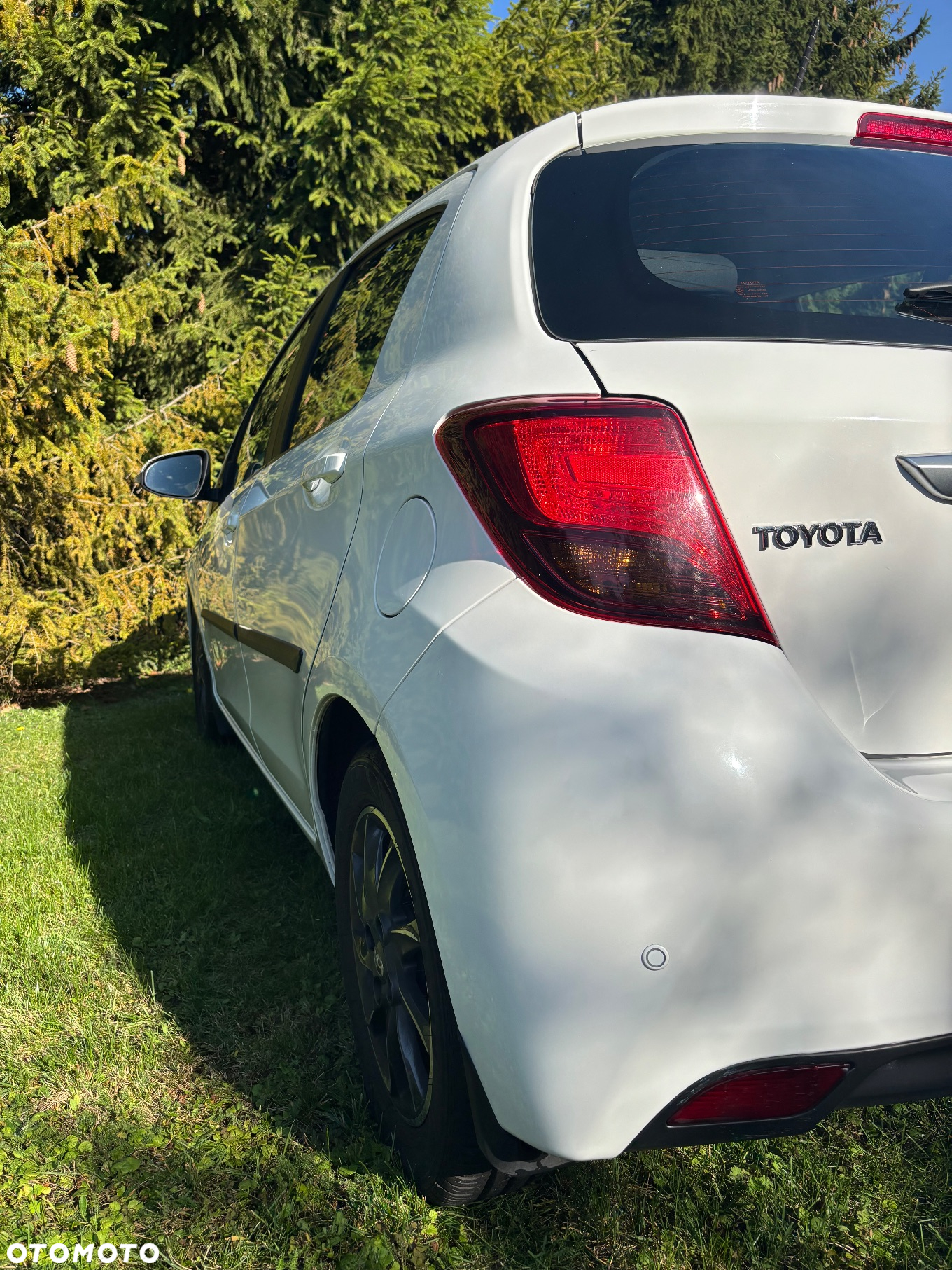 Toyota Yaris Hybrid 100 Premium - 19