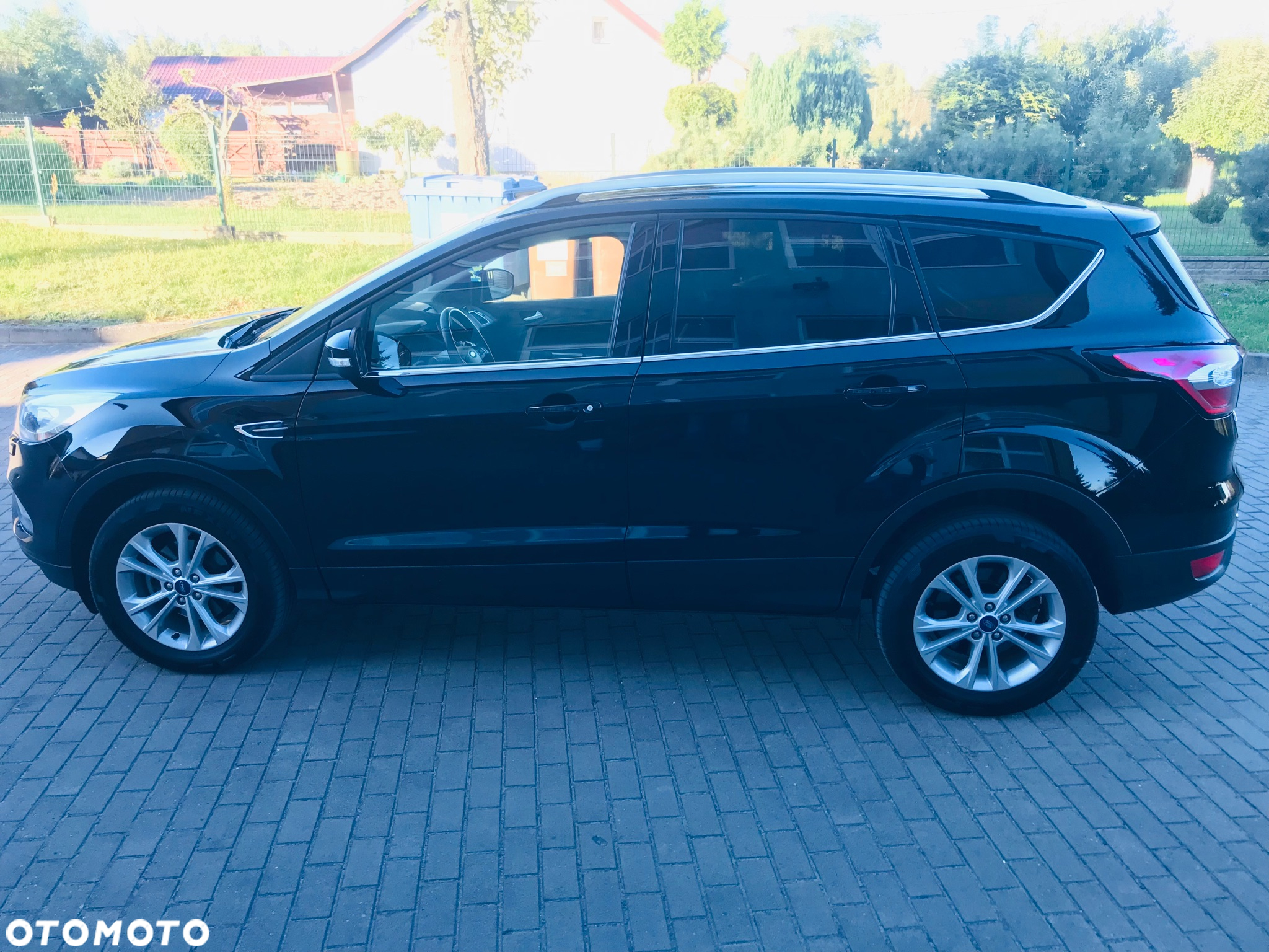 Ford Kuga 1.5 EcoBoost 2x4 Black & Silver - 8