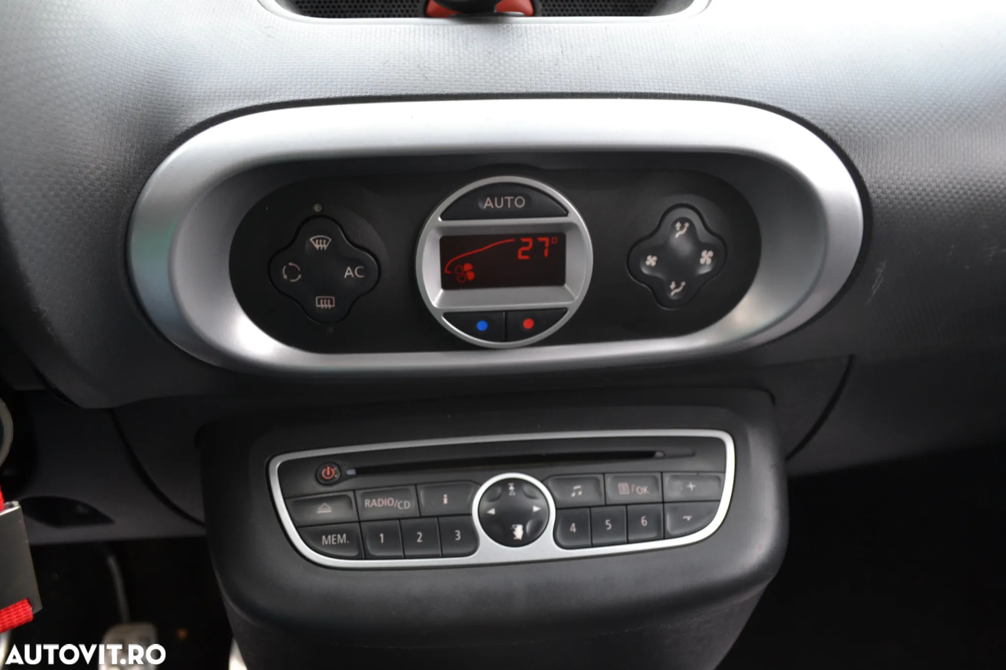 Renault Wind - 17