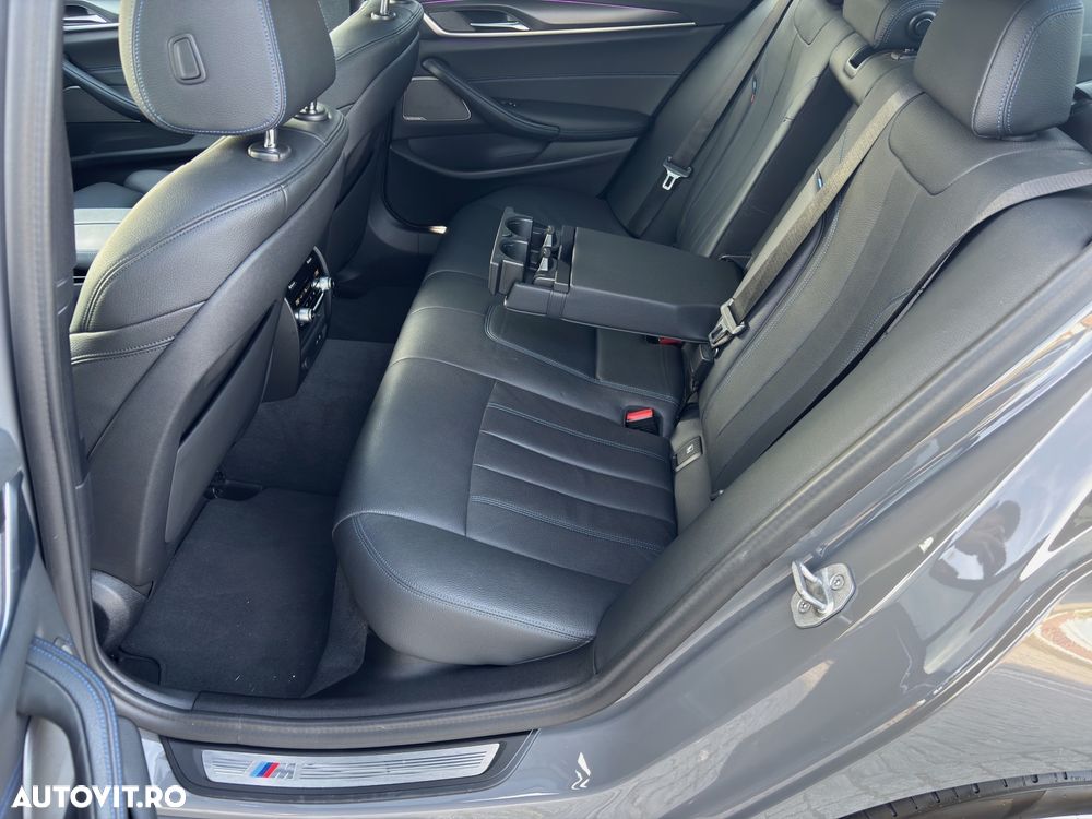 BMW Seria 5 520d Aut. M Sport Edition - 9