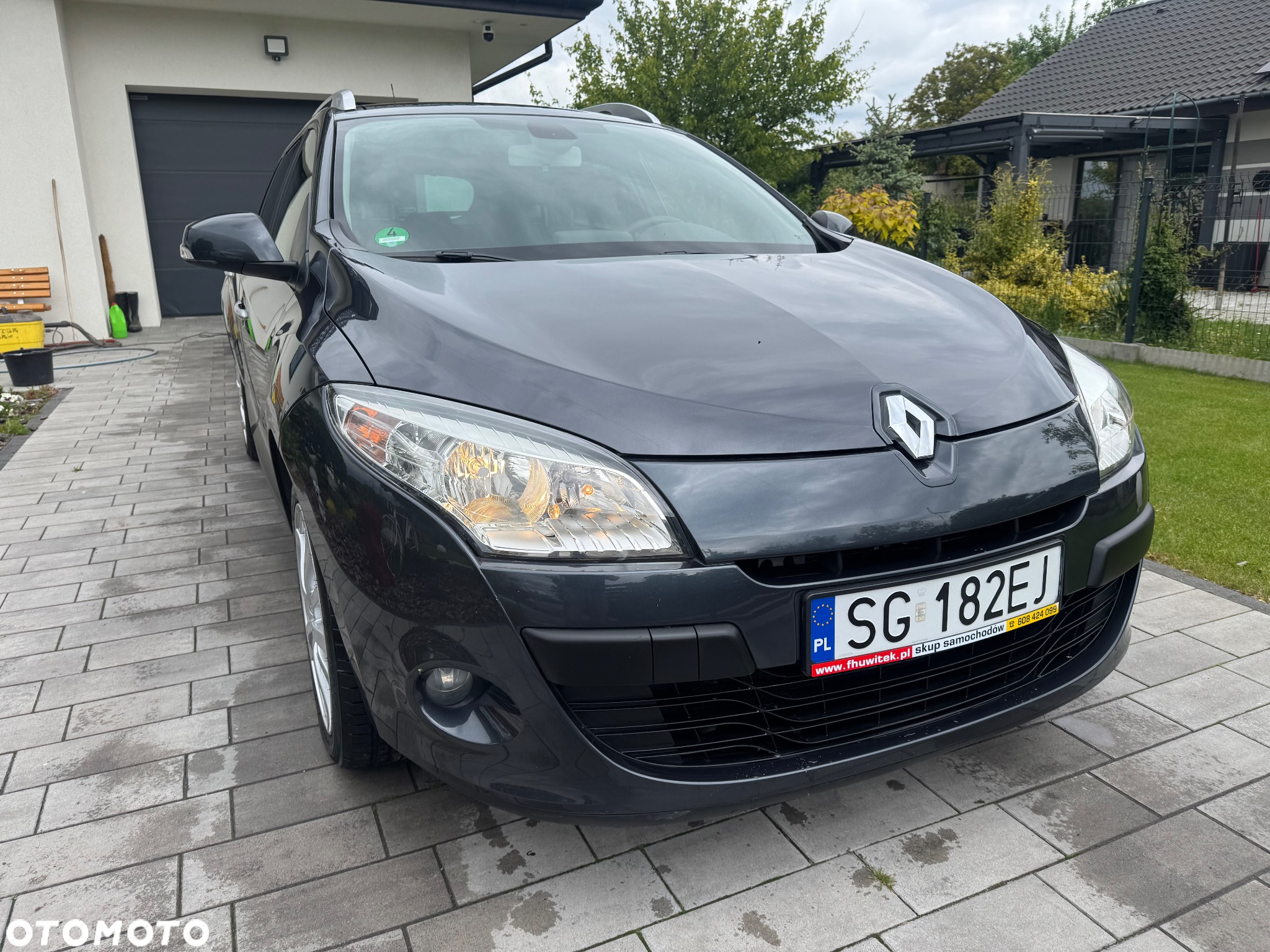 Renault Megane 2.0 16V Bose Edition CVT - 6
