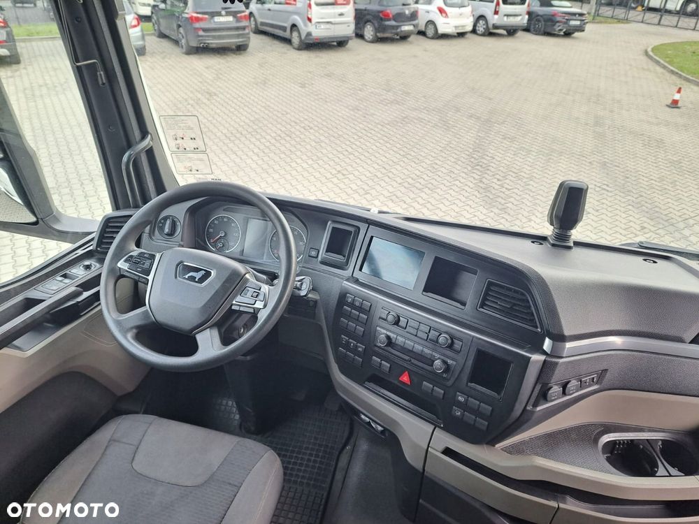 KOMPLETNA KABINA SYPIALNA MAN TG3 TGX GM / XLX EUROPA NOWY MODEL USZKODZONA - 10