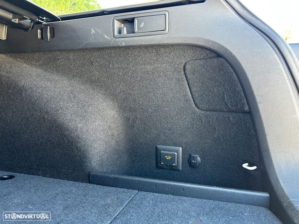 VW Golf Variant 1.6 TDi BlueMotion DSG Comfortline - 30