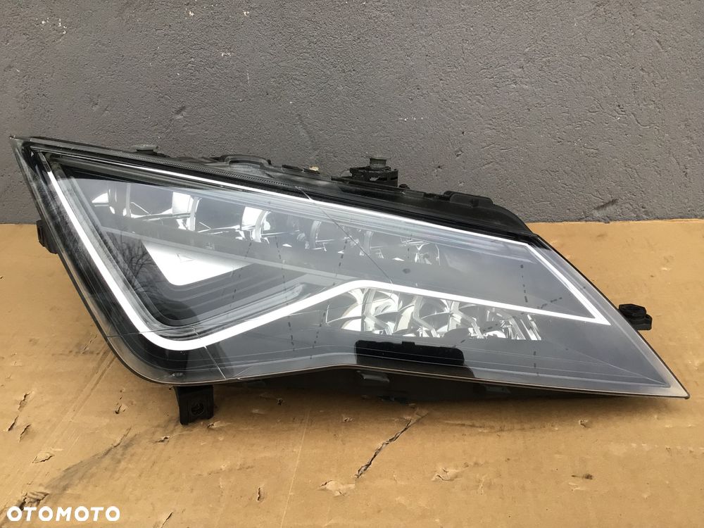 Lampa przednia prawa Seat Leon lll 3 Lift Full Led