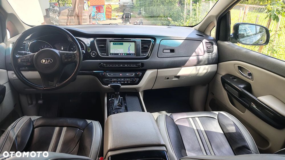Kia Sedona 3.8 V6 LX - 3