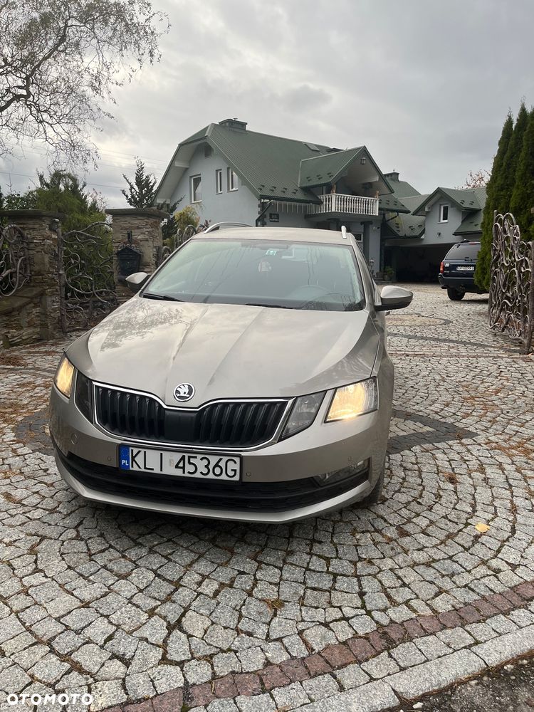 Skoda Octavia - 2