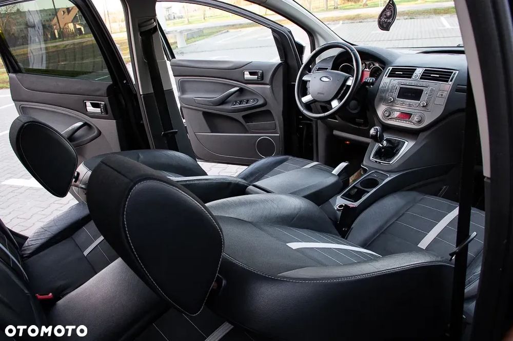Ford Kuga 2.0 TDCi 4x4 Trend - 25