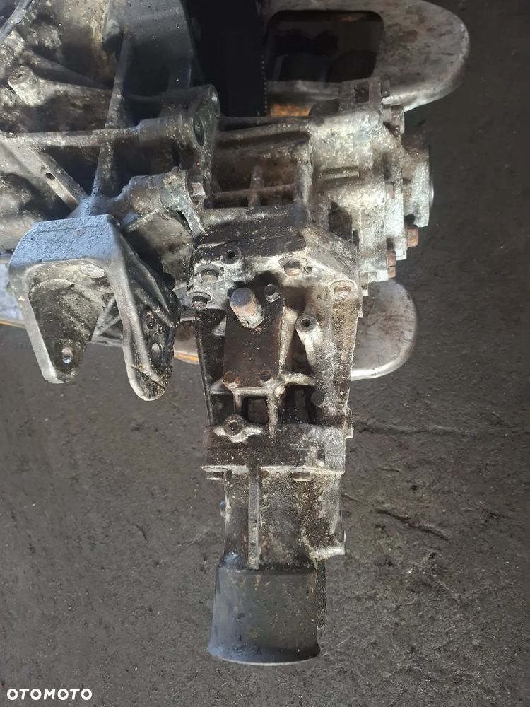 Skrzynia biegów REDUKTOR Mitsubishi Outlander II 4X4 2.0 DI-D 16V 2.0D - 2