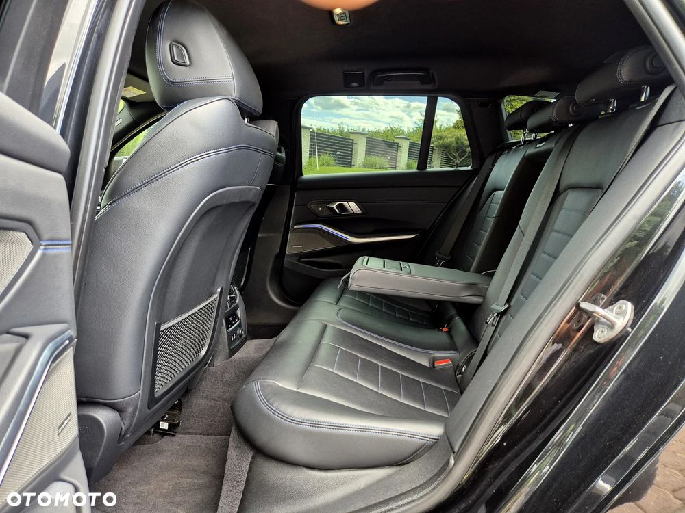 BMW Seria 3 330d xDrive M Sport sport - 8