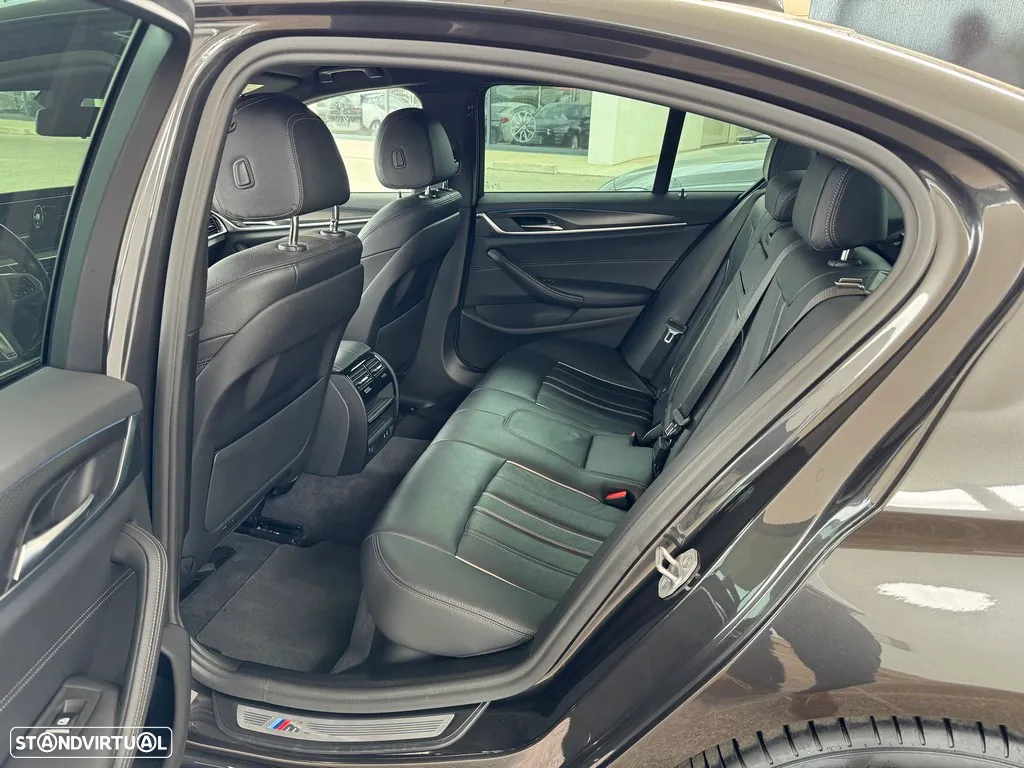 BMW 520 e Pack M - 22